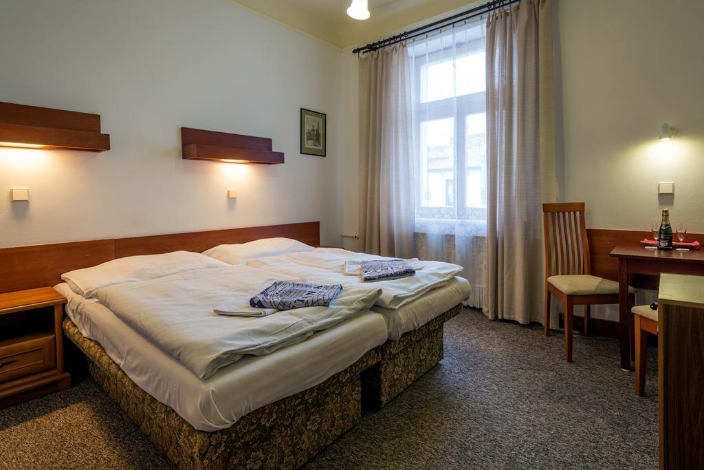 Hotel & Residence Royal Standard Prag Zimmer foto