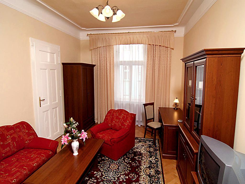 Hotel & Residence Royal Standard Prag Zimmer foto